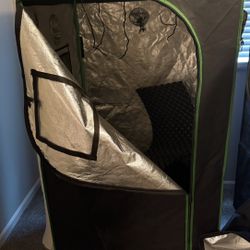 3x3 Grow Tent And Equipment 