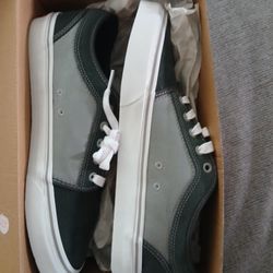 Men's Size 11 Vans