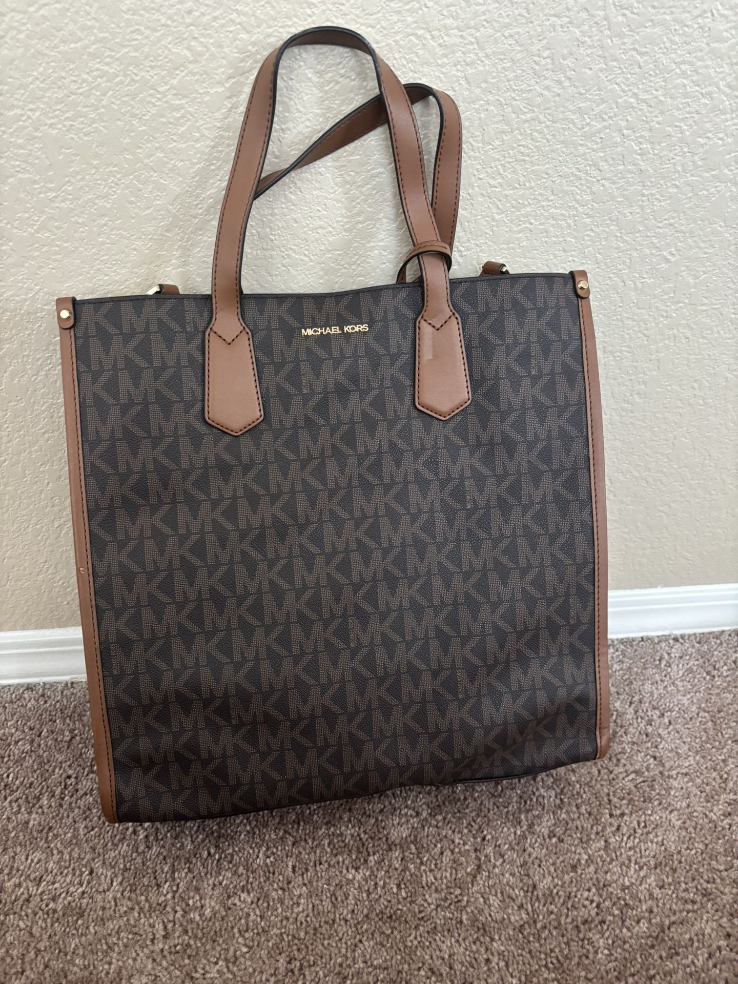 Michael Kors Maple Large Signature Tote