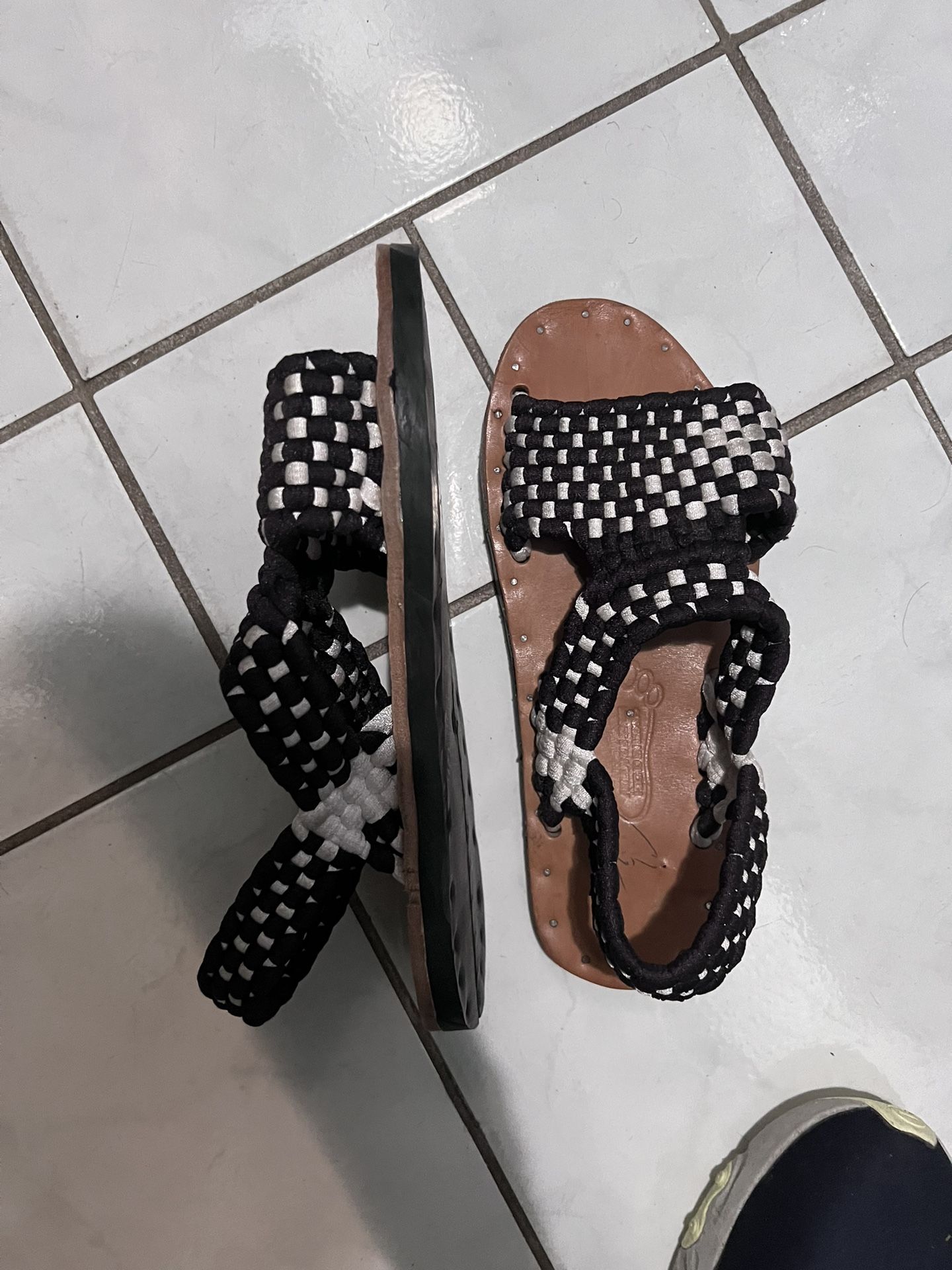 Huaraches Women's shoes