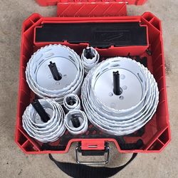 28 Piece - Milwaukee Hole Saw Set