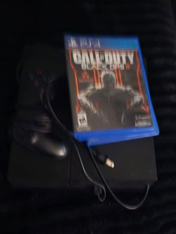 Playstation 4 1TB bundle - controller plus 4 games