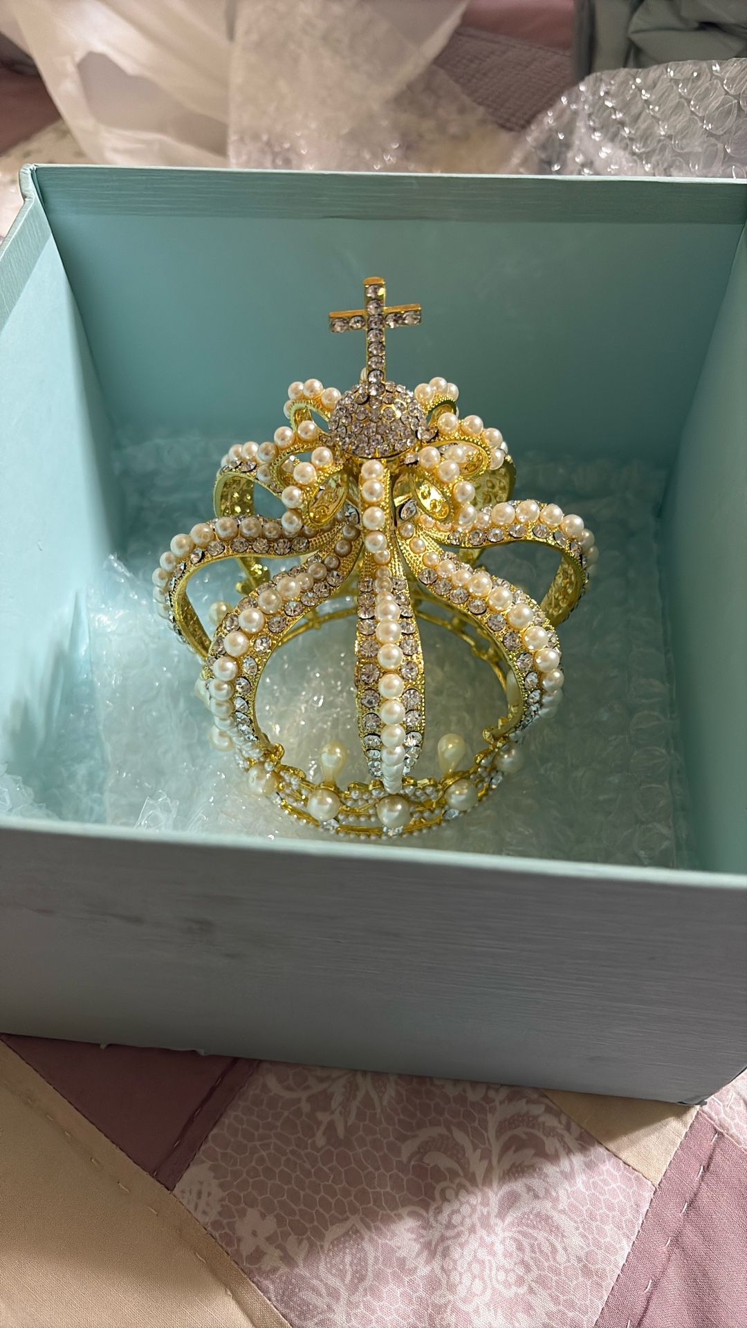 Crwon For Wedding Decorations Or For Jesus Statue