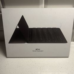 Apple iPad Smart Keyboard 