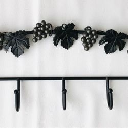 Grape leaves Wrought iron wall mount metal coat rack 5 hooks wall rack.