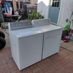 Washer And Gas Dryer 