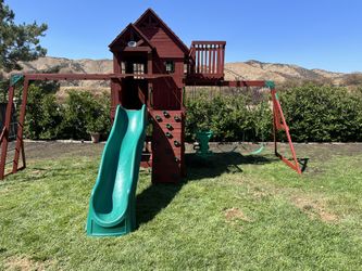 Playground , Delivery And Installation 