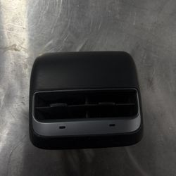 17-23 Tesla Model 3 Rear Panel Air Vent Outlet W/ USB Port Connect