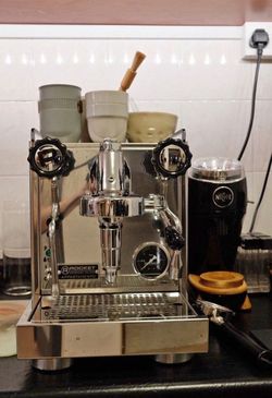 Rocket Appartamento Espresso Machine