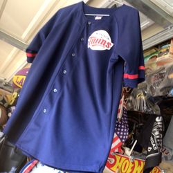 Twins Baseball Jersey Size Youth L 18/20 Yrs Olds