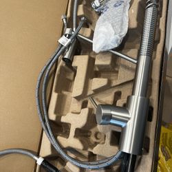 Kraus Kitchen Faucet With Soap Dispenser 