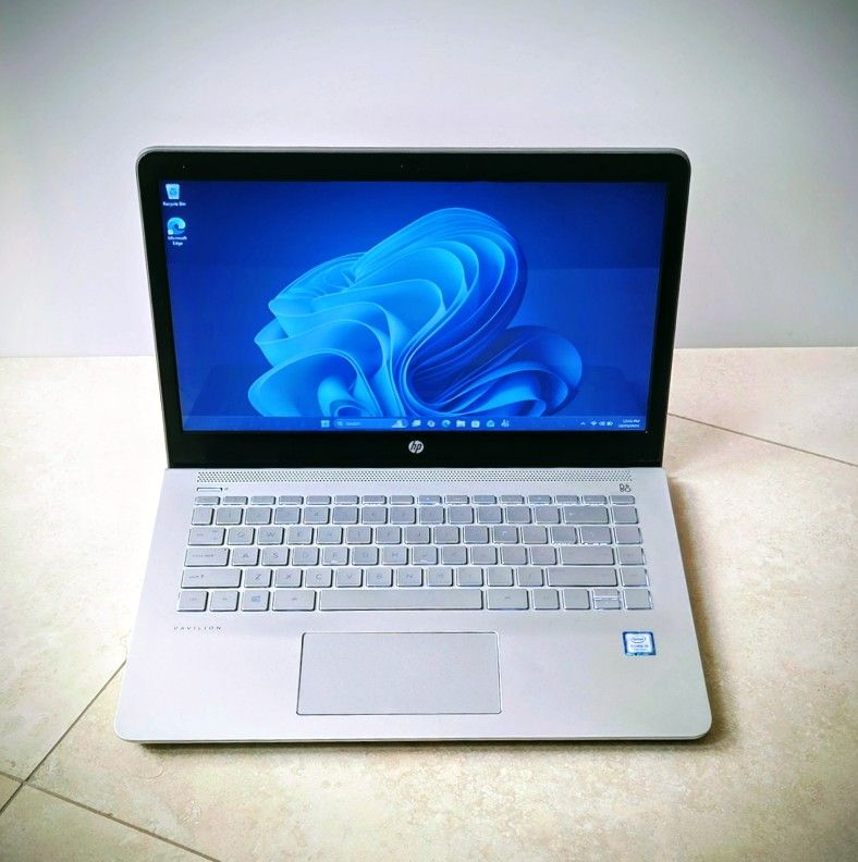 HP Pavilion Laptop 14" , Intel Core i5,480 GB SSD ,HDMI, USB-C,  Bang & Olufsen Sound, Windows 11  - Great Condition- Fast . 