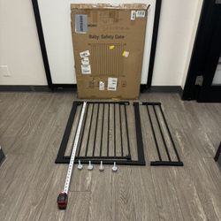 $35 #1477 (36” Tall X 29-39” Wide) Safety Gate For Baby Toddler Dog / Pressure Mounted 