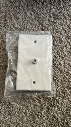 Qty: 25 - Coax Cable Wall Plate