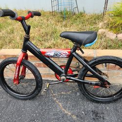 NEW YEARS DEAL - Kids Bike- Lightning McQueen