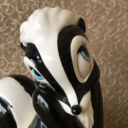 DISNEY PORCELAIN FLOWER SKUNK BOOKEND BAMBI BY SCHMID VINTAGE VINTAGE DISNEYANA