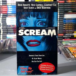 *RARE* SCREAM: (Blue Case Variant w/ Inserts, Courtney Cox)  *TRADE IN YOUR OLD GAMES/TCG/COMICS/PHONES/VHS FOR CSH OR CREDIT HERE*
