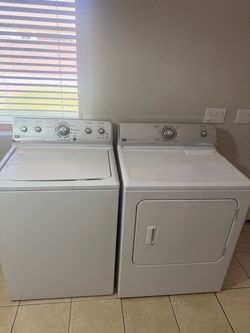 Maytag washer and dryer set (electric)