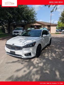 2017 Kia Cadenza