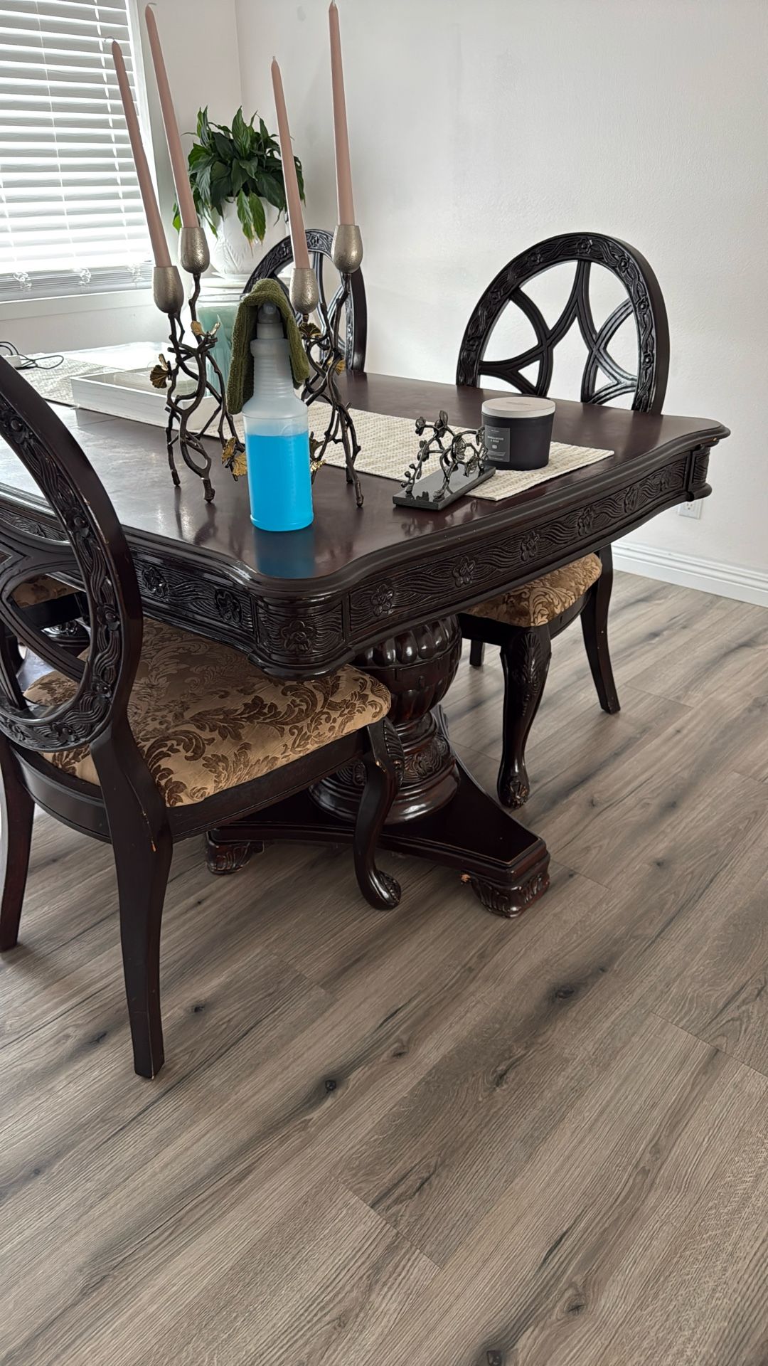 Dinning Table