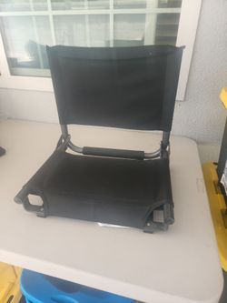 Stadium chair