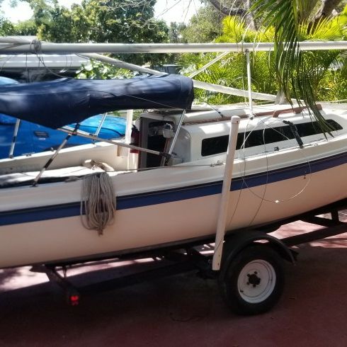 Sailboat Macgregor 22' ,With Trailer Single Axle 