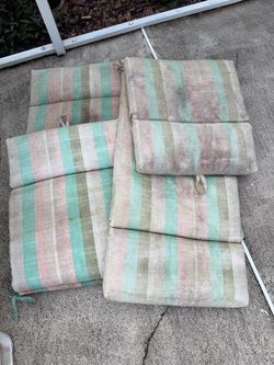 FREE pool chairs cushions Need washing