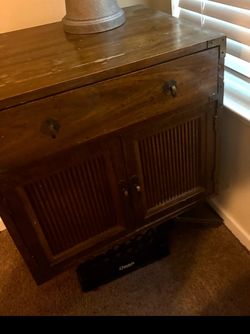 2 Night stands
