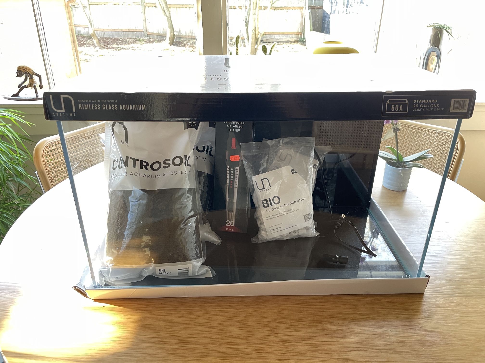UNS 60A All In One Rimless Aquarium 20 Gal Ultum Nature Systems