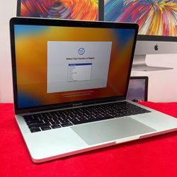 2017 Apple MacBook Pro 13” Touch Bar Intel Core I5 3.1 GHz 16 GB Ram 256 GB Ssd 