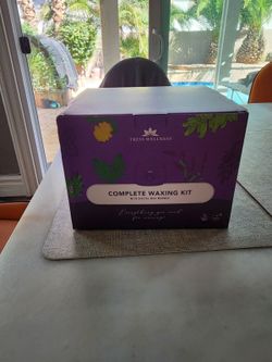 Wax Set,  New, everything you need to do It at Home 