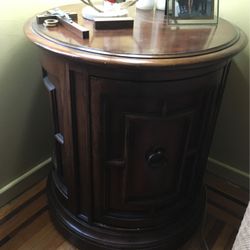 Bernhardt Real Wood Side Table- A Steal!