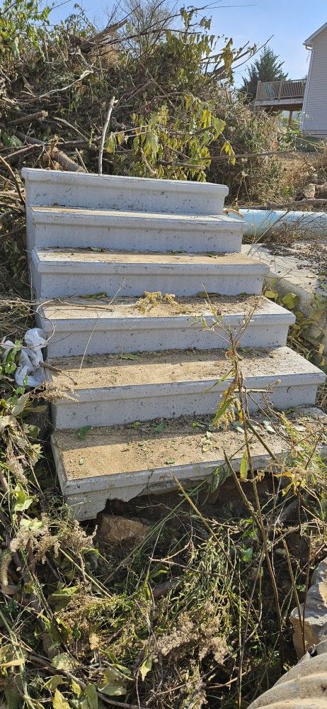 Concrete Step 75x 48x41 Height