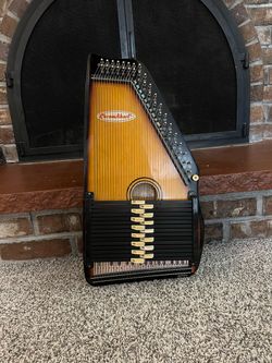 Korean ChromAHarp Autoharp with Case