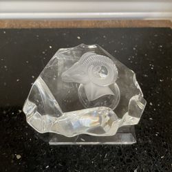 Lead Crystal Ram Paperweight Vintage Hallmark 1977
