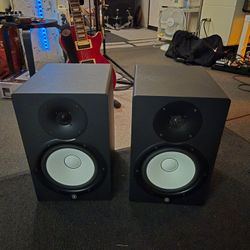 Yamaha HS8 Studio Monitors / Speakers 