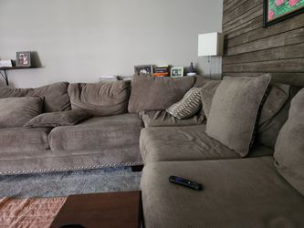 3 peace couch