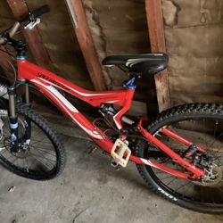 Specialize mountain bike with fox suspension