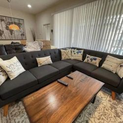 Gray Mid-Century Modern Tufted Sectional Sofa