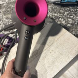 Dyson Blow Dryer 