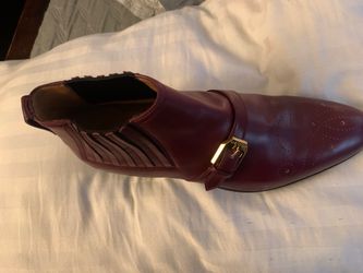 Gucci worsh buckle leather bootie size 8 in men