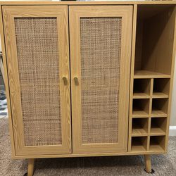 Wine & Liquor Cabinet – Very Good Condition 