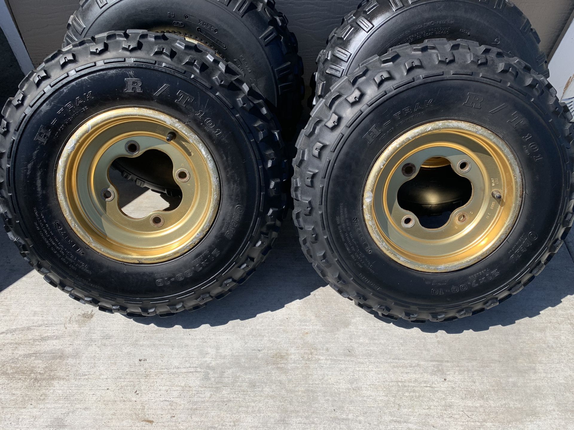 1986 HONDA TRX 250R GOLD FRONT WHEELS for Sale in Auburn, WA OfferUp