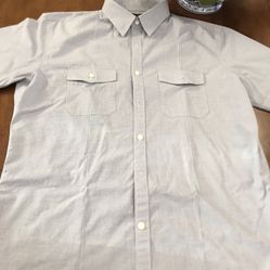 Banana Republic Button-Down Short Sleeve Shirt Size Medium