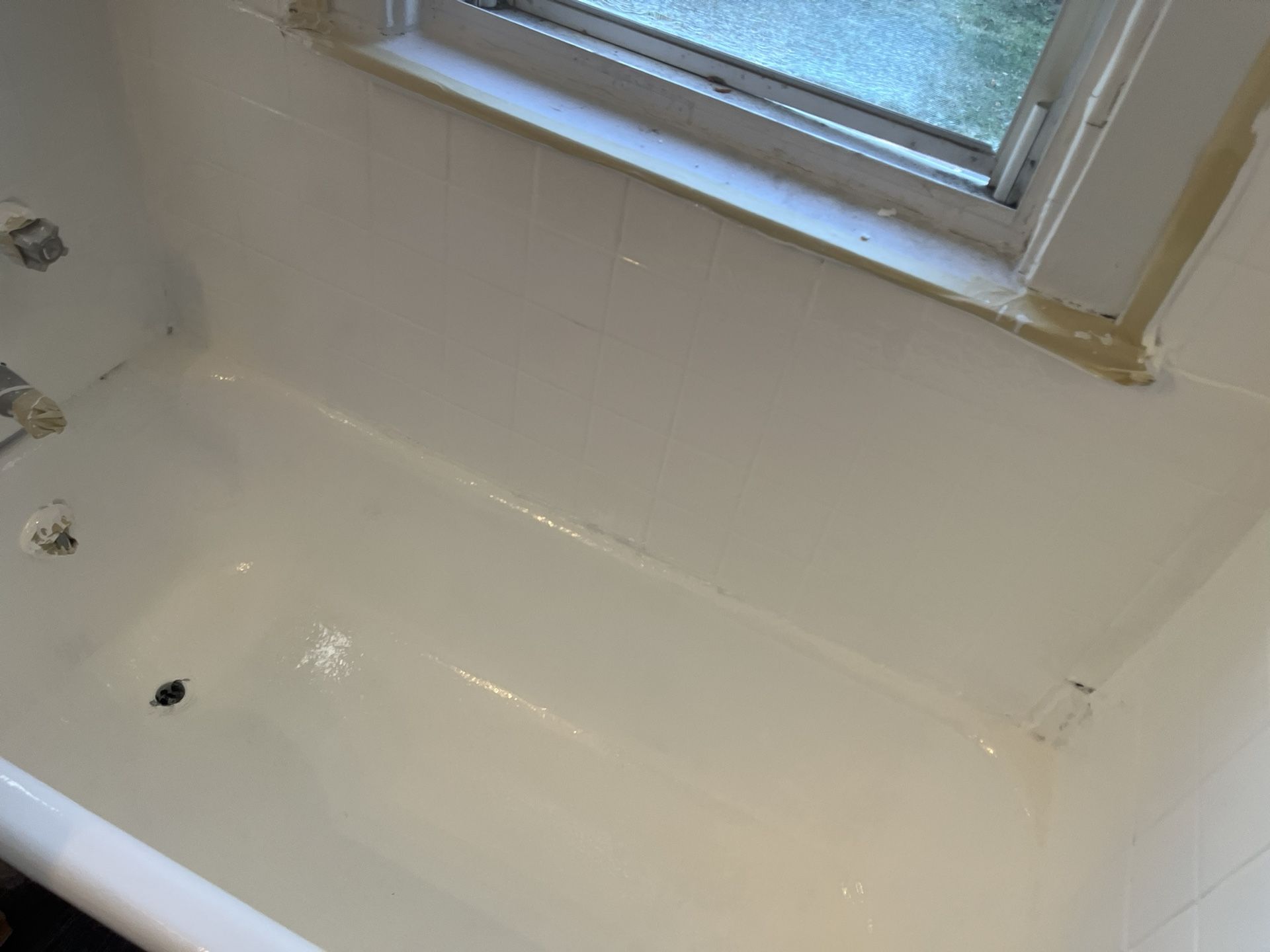 Tub/tile Reglaze