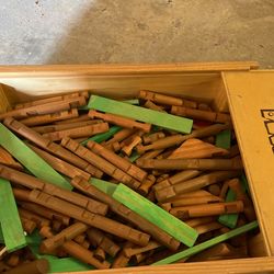 Lincoln Logs