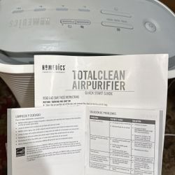 Like New.  HoMedics TotalClean AP-35 Air Purifier - White