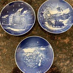 Vintage B&G Copenhagen 1982-92 3 Collector Plates Blue & White