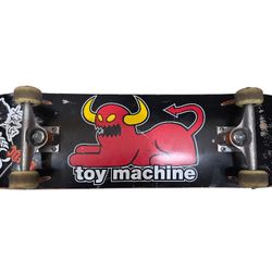 Toy Machine 8.25 Complete Skateboard • 52mm Wheels • Ruckus Trucks • Good Preowned 