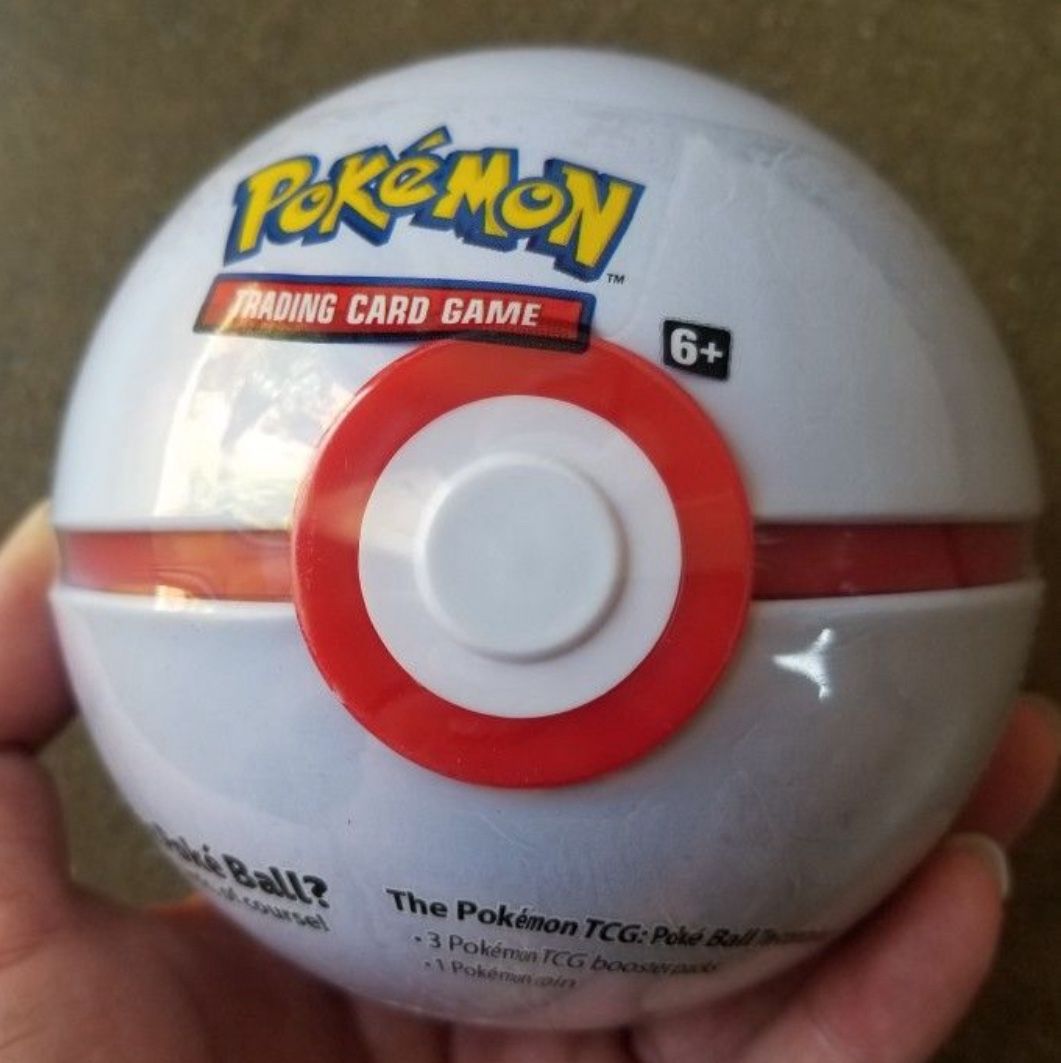 Pokemon Premier Ball Tin D21